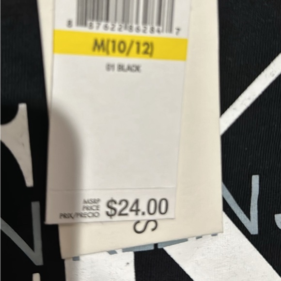 Black T-shirt Calvin Kleins - Picture 5 of 5